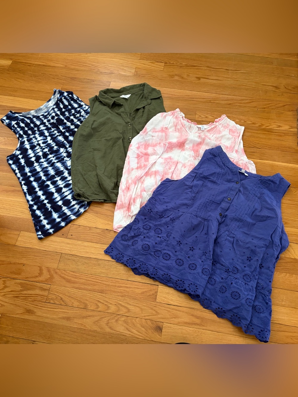 4 Women Tank tops